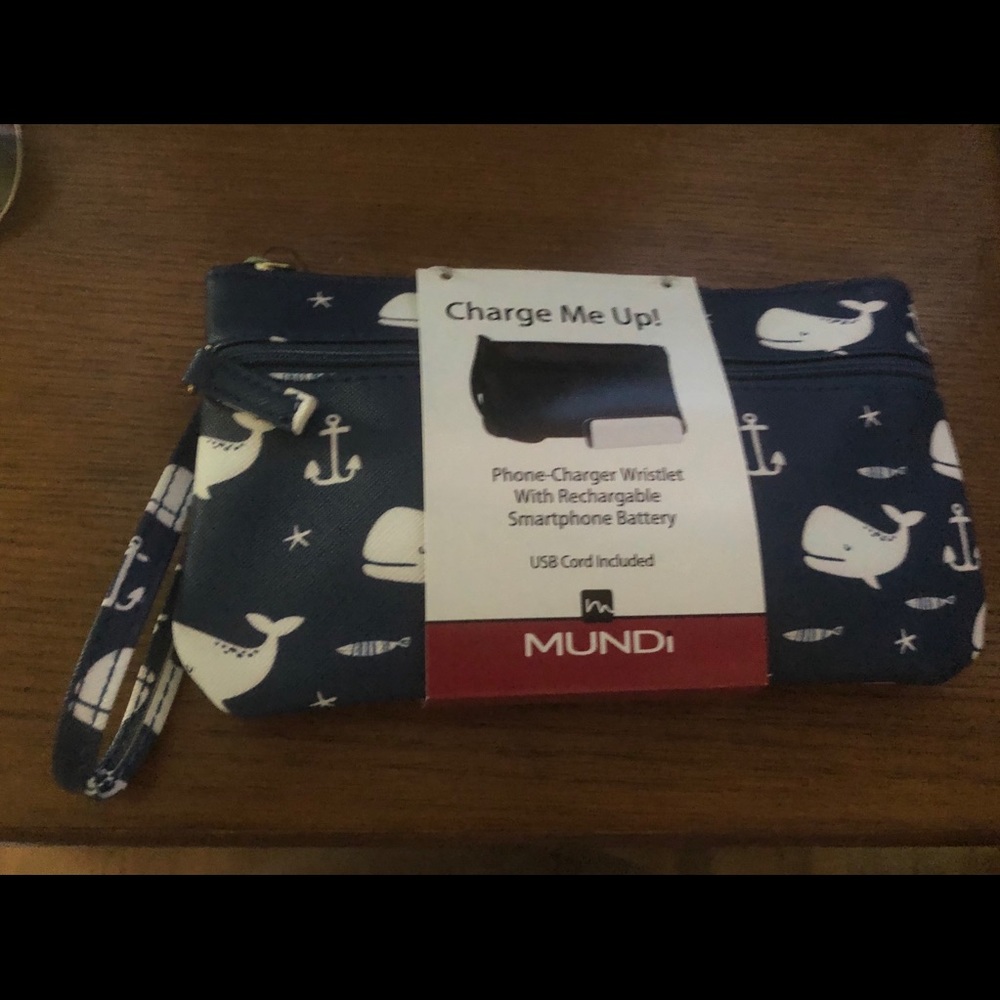Charging wristlet